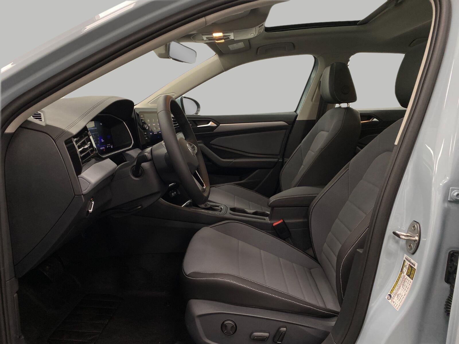 2026 Volkswagen Jetta SE Auto