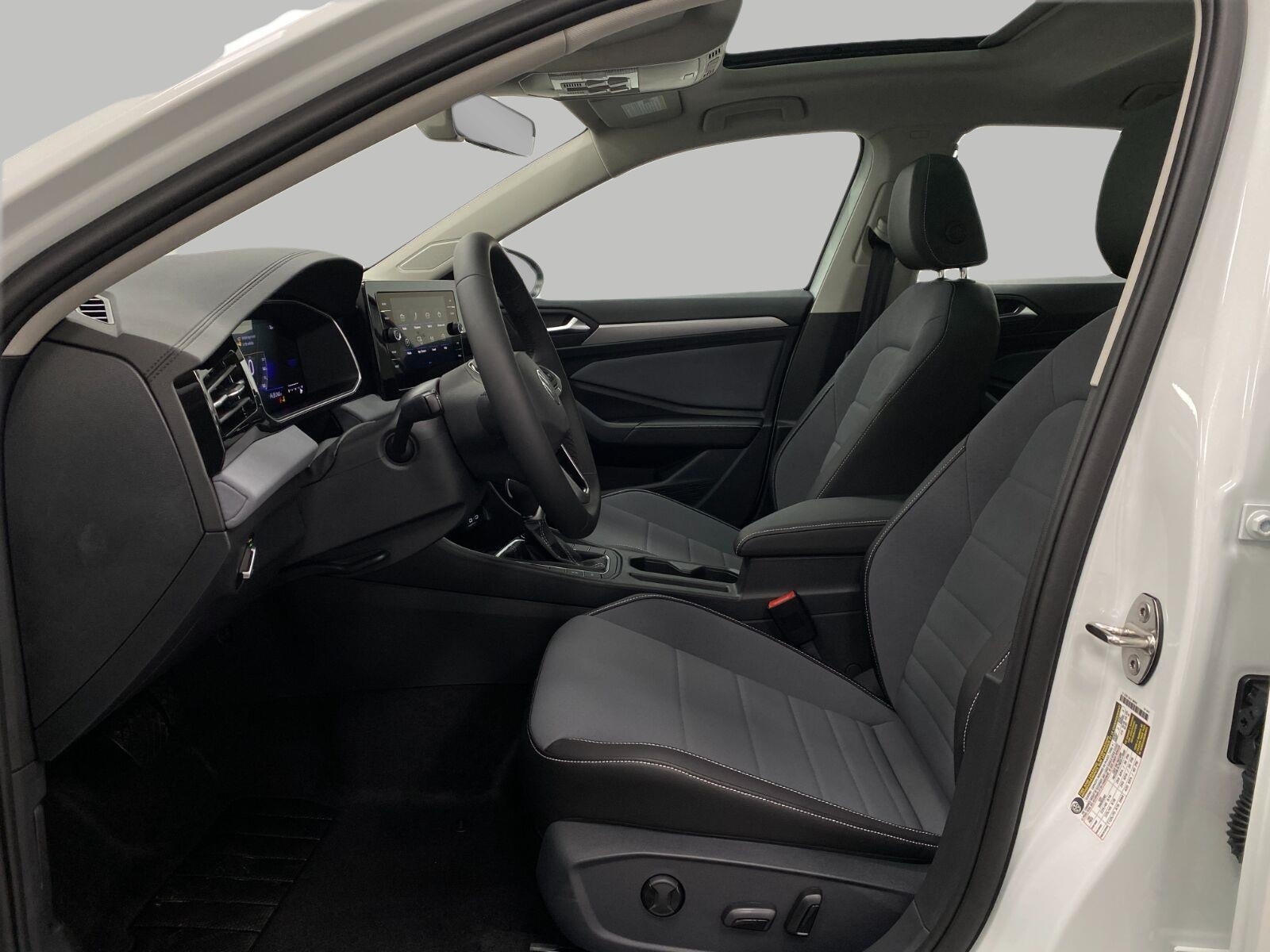 2026 Volkswagen Jetta SE Auto
