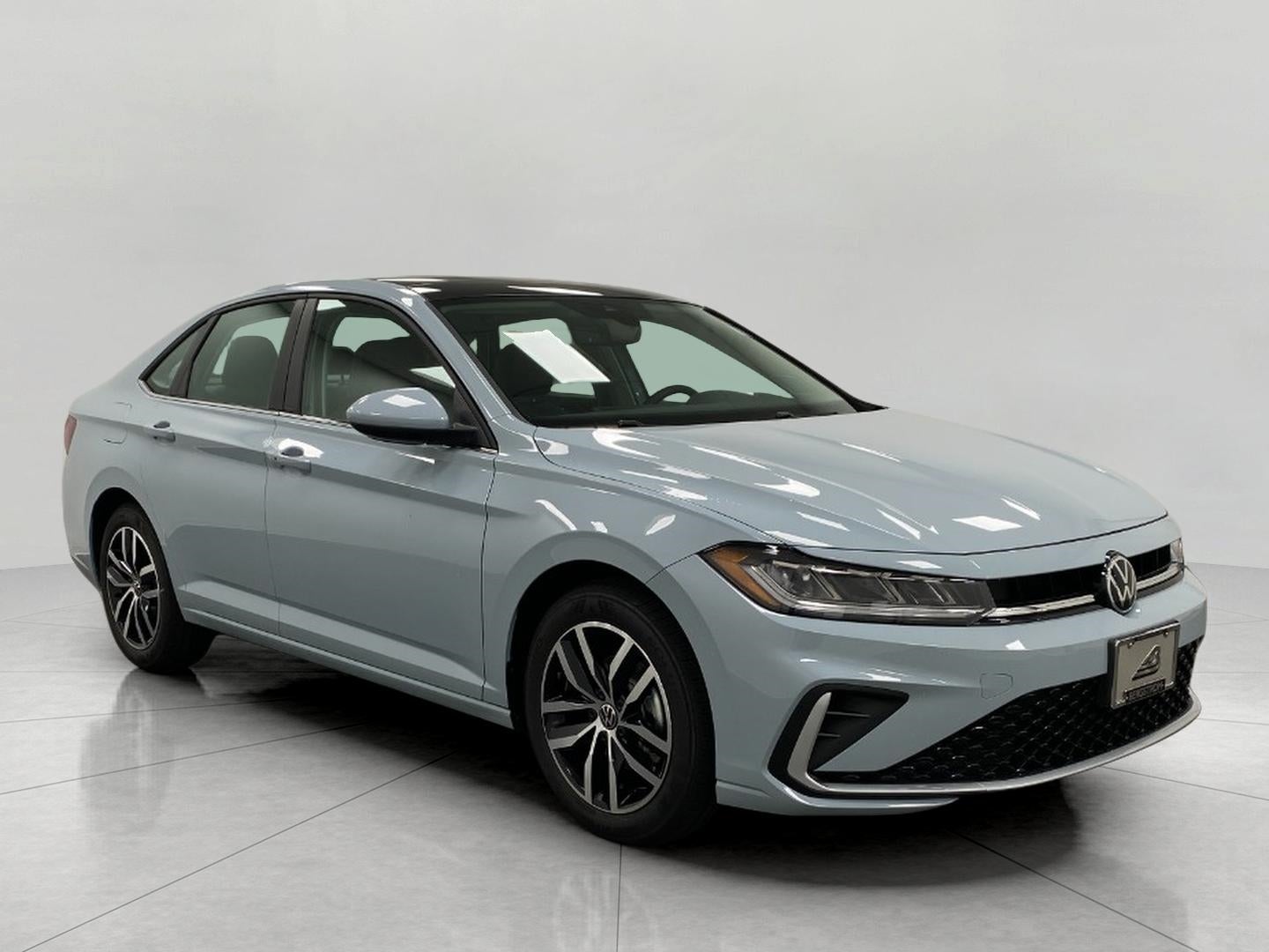 2025 Volkswagen Jetta SE Auto