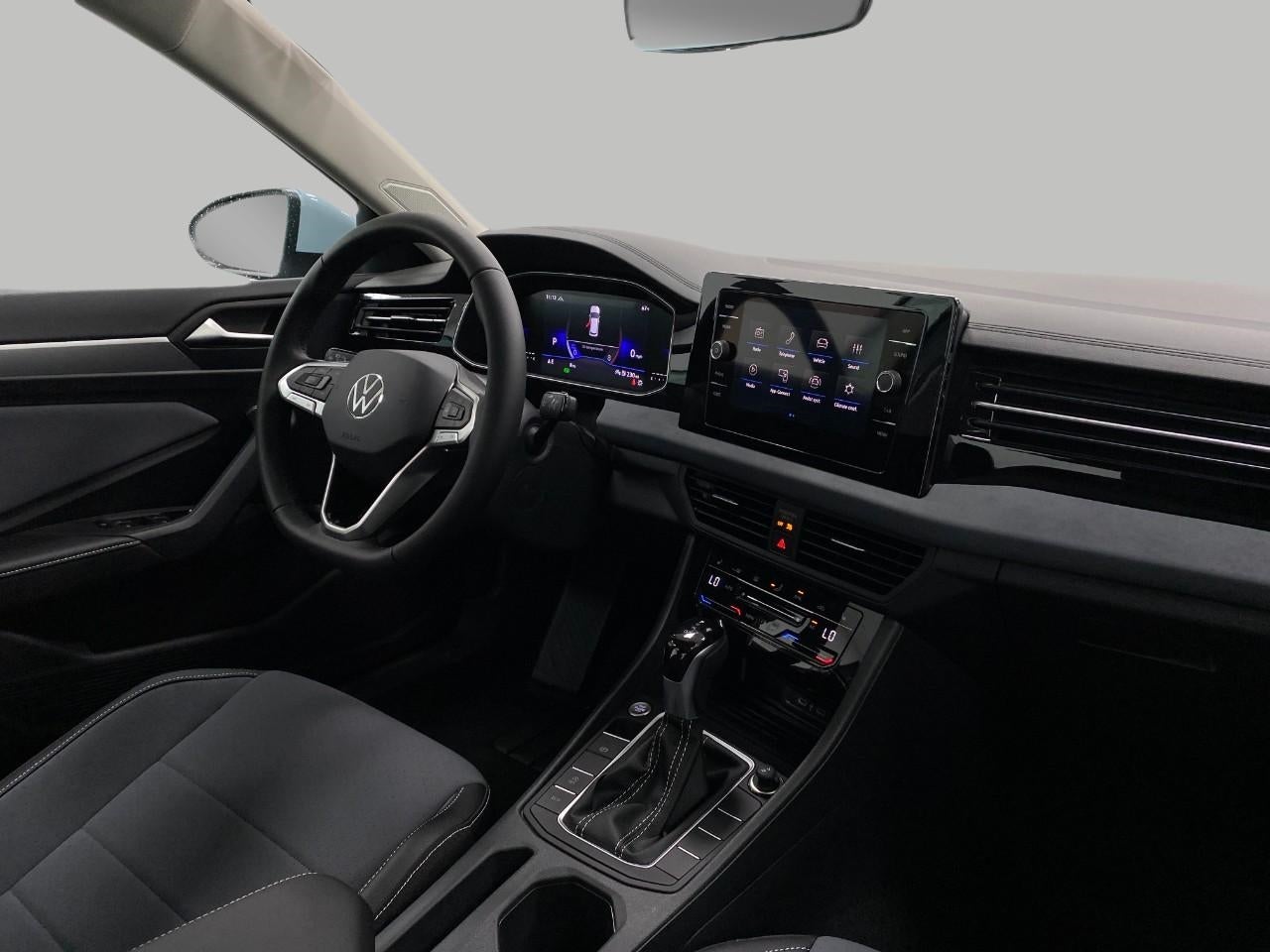 2025 Volkswagen Jetta SE Auto