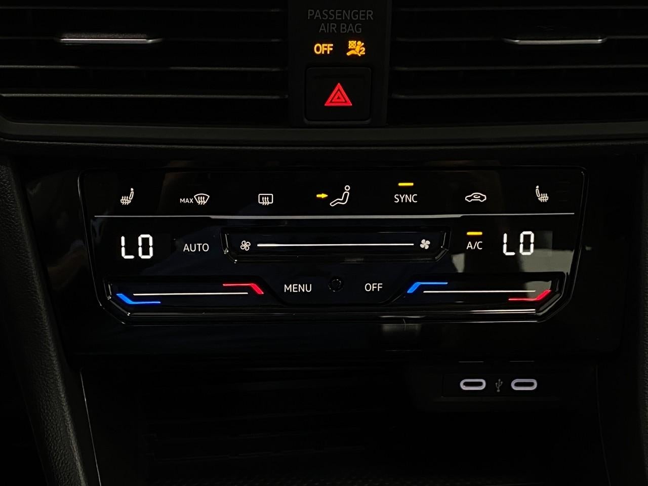 2025 Volkswagen Jetta SE Auto