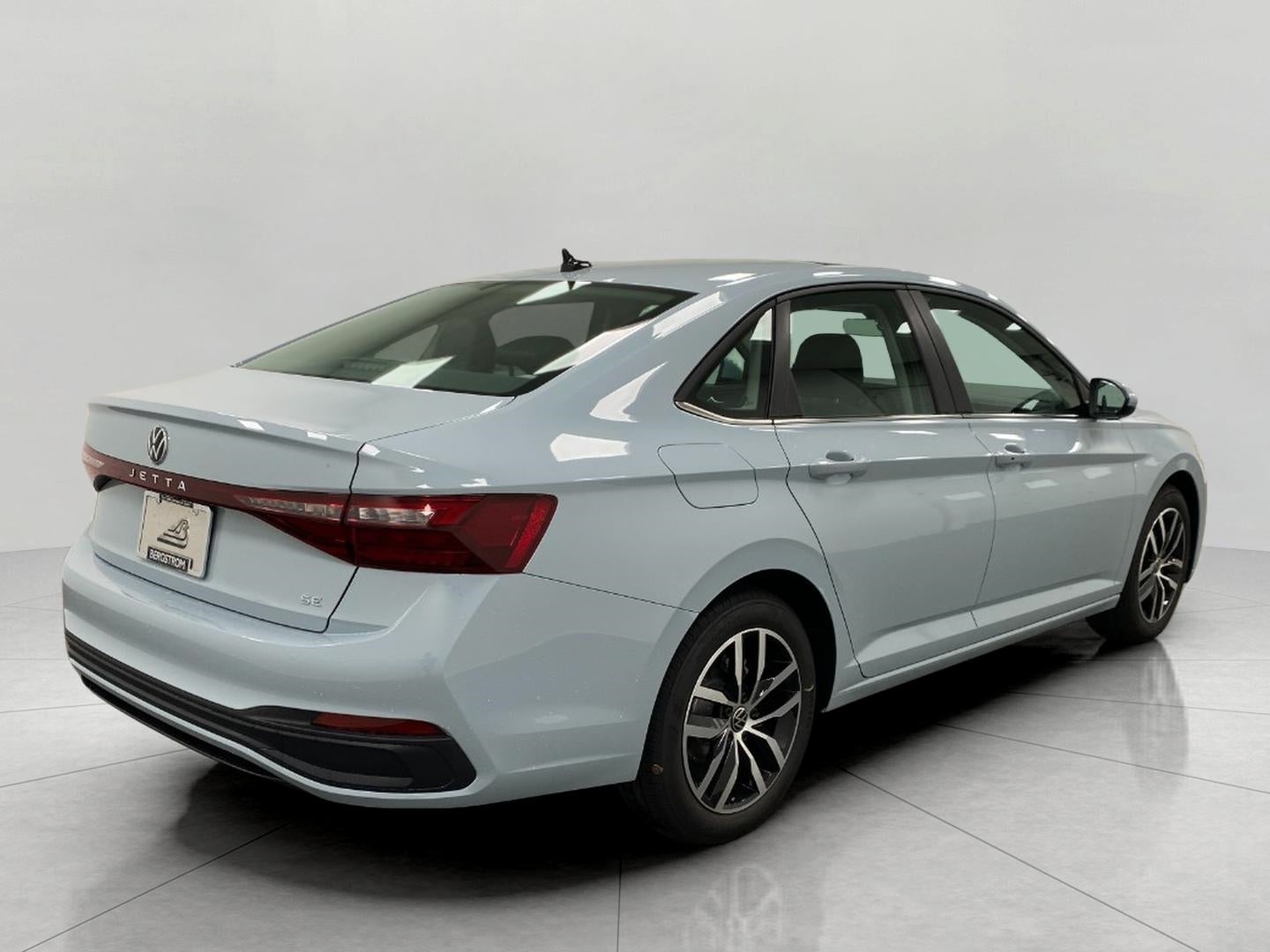 2025 Volkswagen Jetta SE Auto
