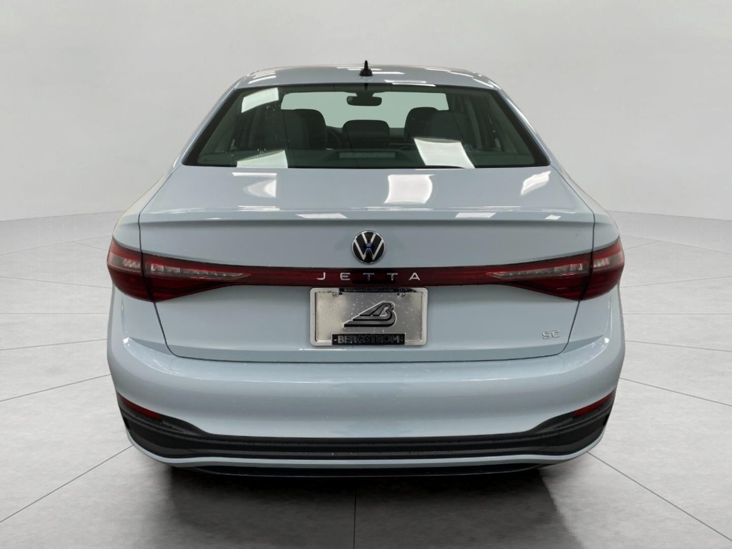 2025 Volkswagen Jetta SE Auto