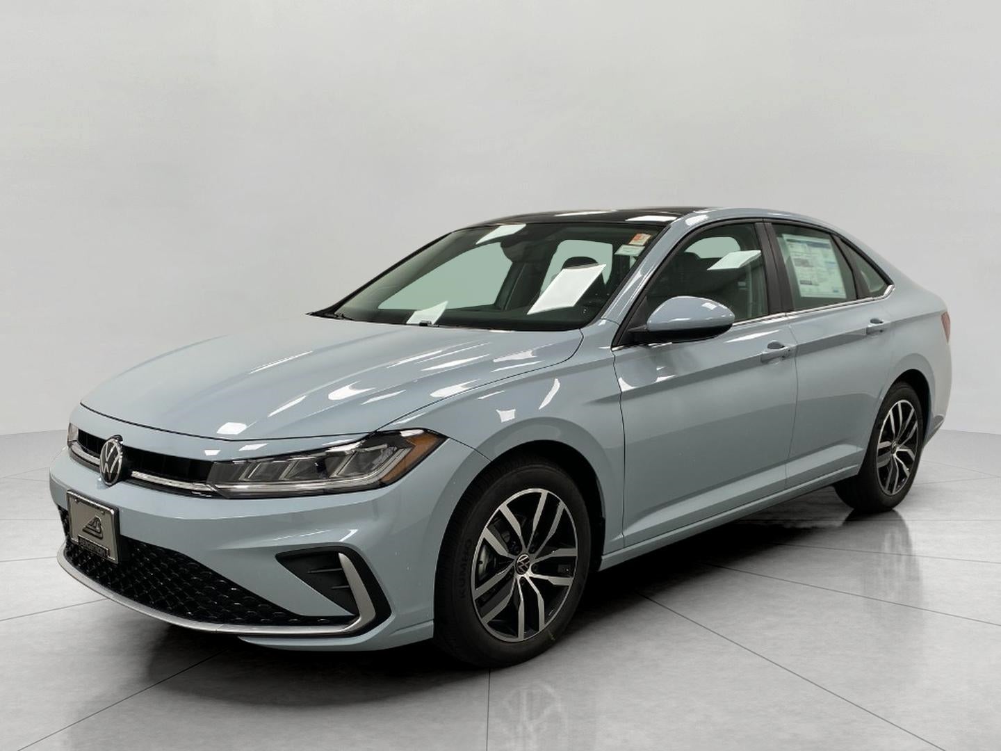 2025 Volkswagen Jetta SE Auto