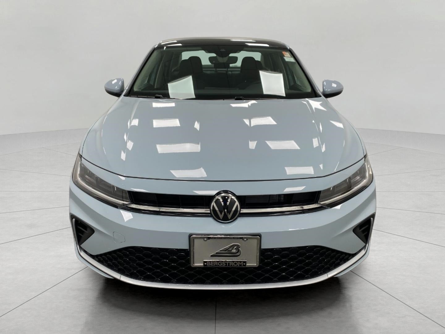 2025 Volkswagen Jetta SE Auto