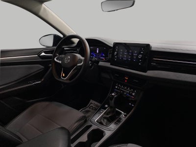 2025 Volkswagen Jetta SE Auto