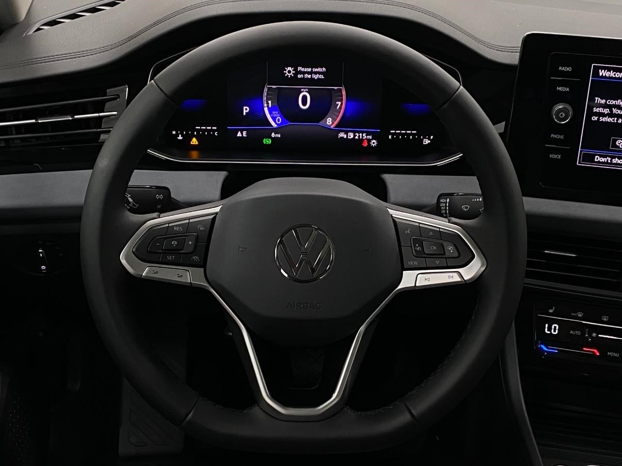 2025 Volkswagen Jetta SE Auto