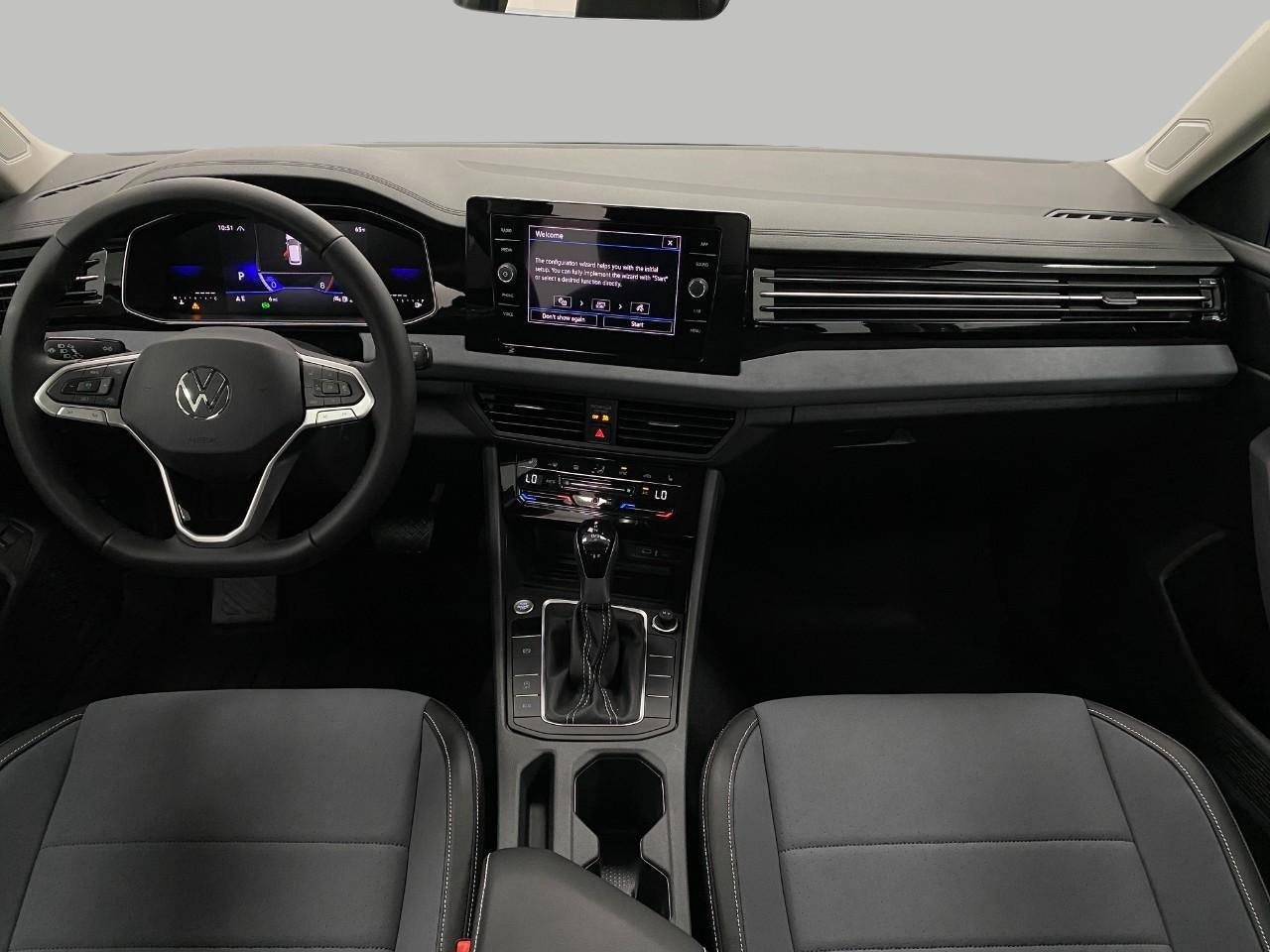 2025 Volkswagen Jetta SE Auto