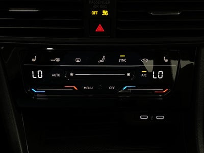 2025 Volkswagen Jetta SE Auto