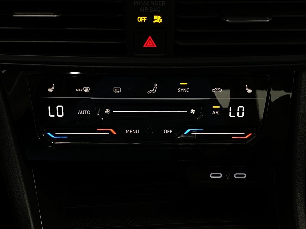 2025 Volkswagen Jetta SE Auto