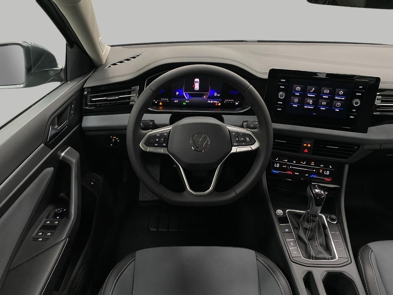 2025 Volkswagen Jetta SE Auto