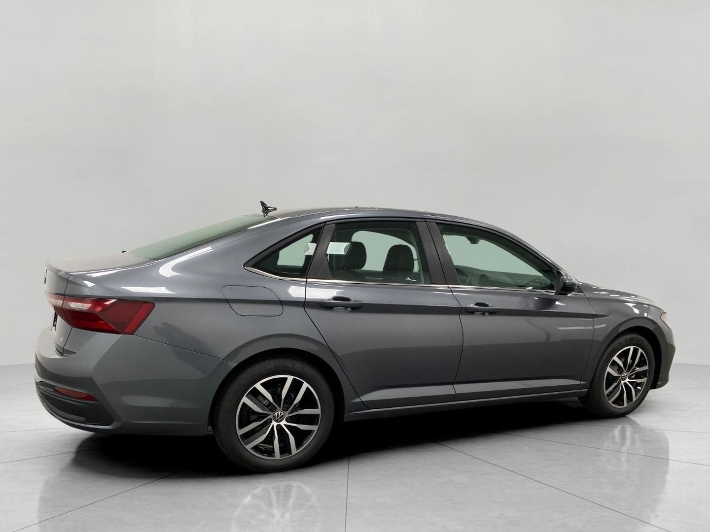 2025 Volkswagen Jetta SE Auto