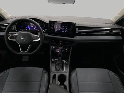 2025 Volkswagen Jetta SE Auto