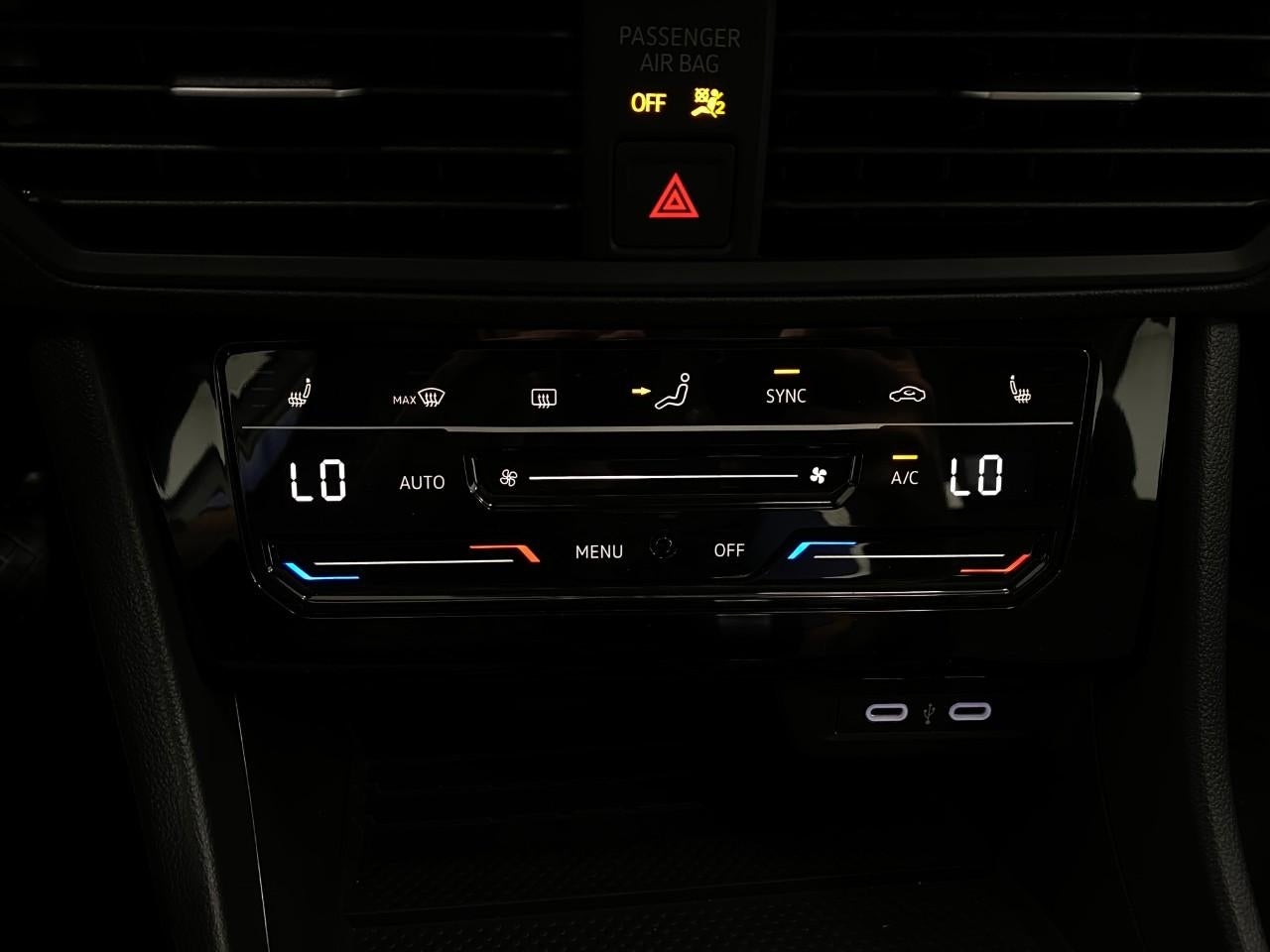 2025 Volkswagen Jetta SE Auto