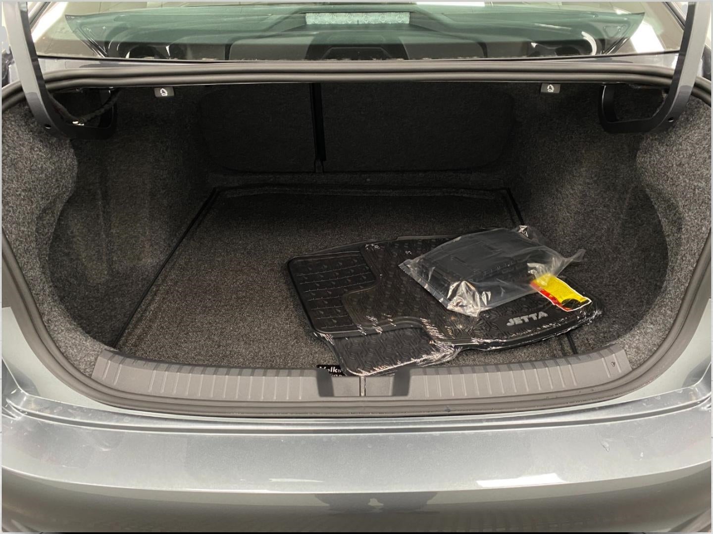 2025 Volkswagen Jetta Sport Auto