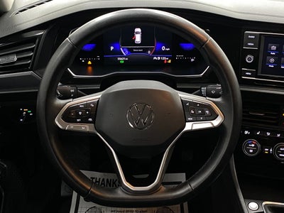 2023 Volkswagen Jetta SE Auto