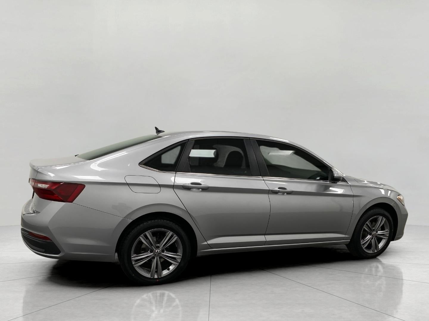 2023 Volkswagen Jetta SE Auto