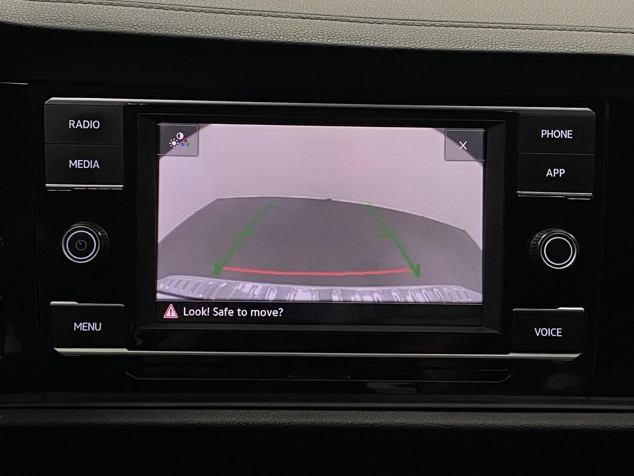 2023 Volkswagen Jetta SE Auto