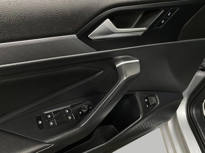 2023 Volkswagen Jetta SE Auto