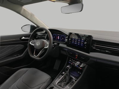 2026 Volkswagen Jetta SEL Auto