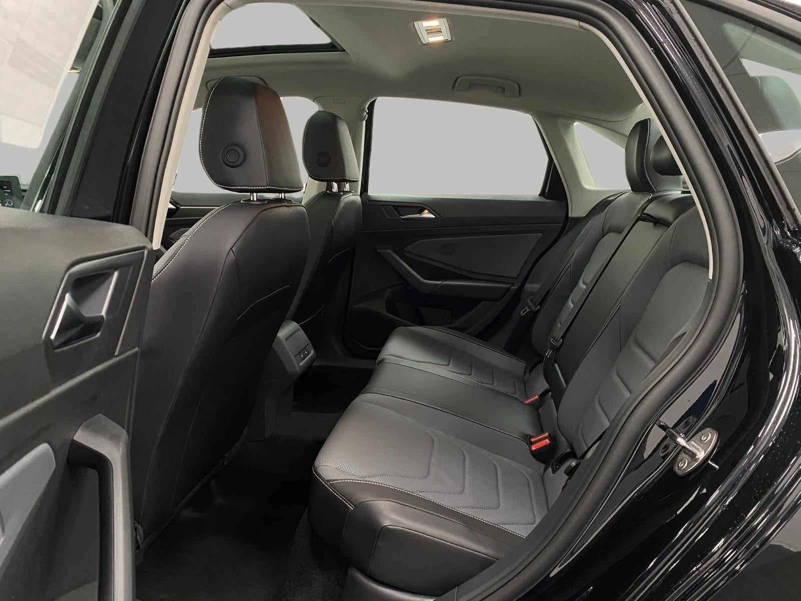 2026 Volkswagen Jetta SEL Auto