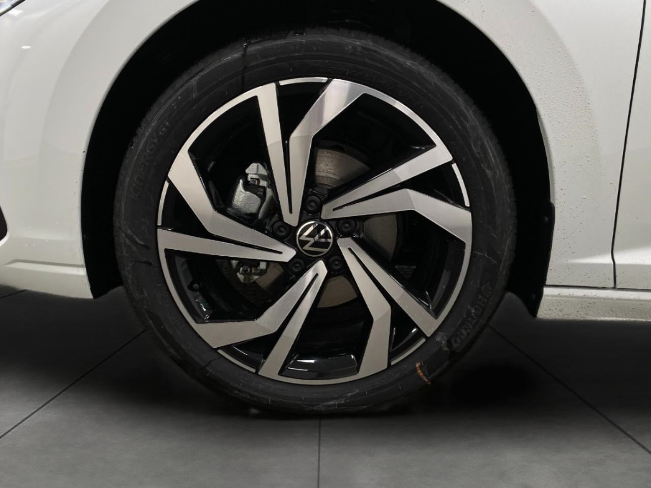 2026 Volkswagen Jetta SEL Auto