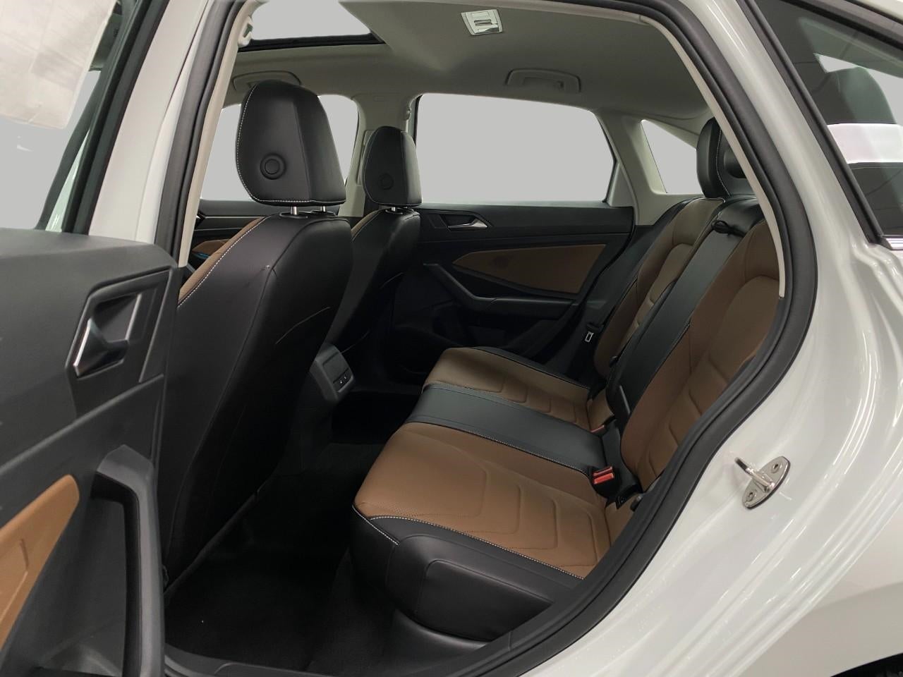 2026 Volkswagen Jetta SEL Auto