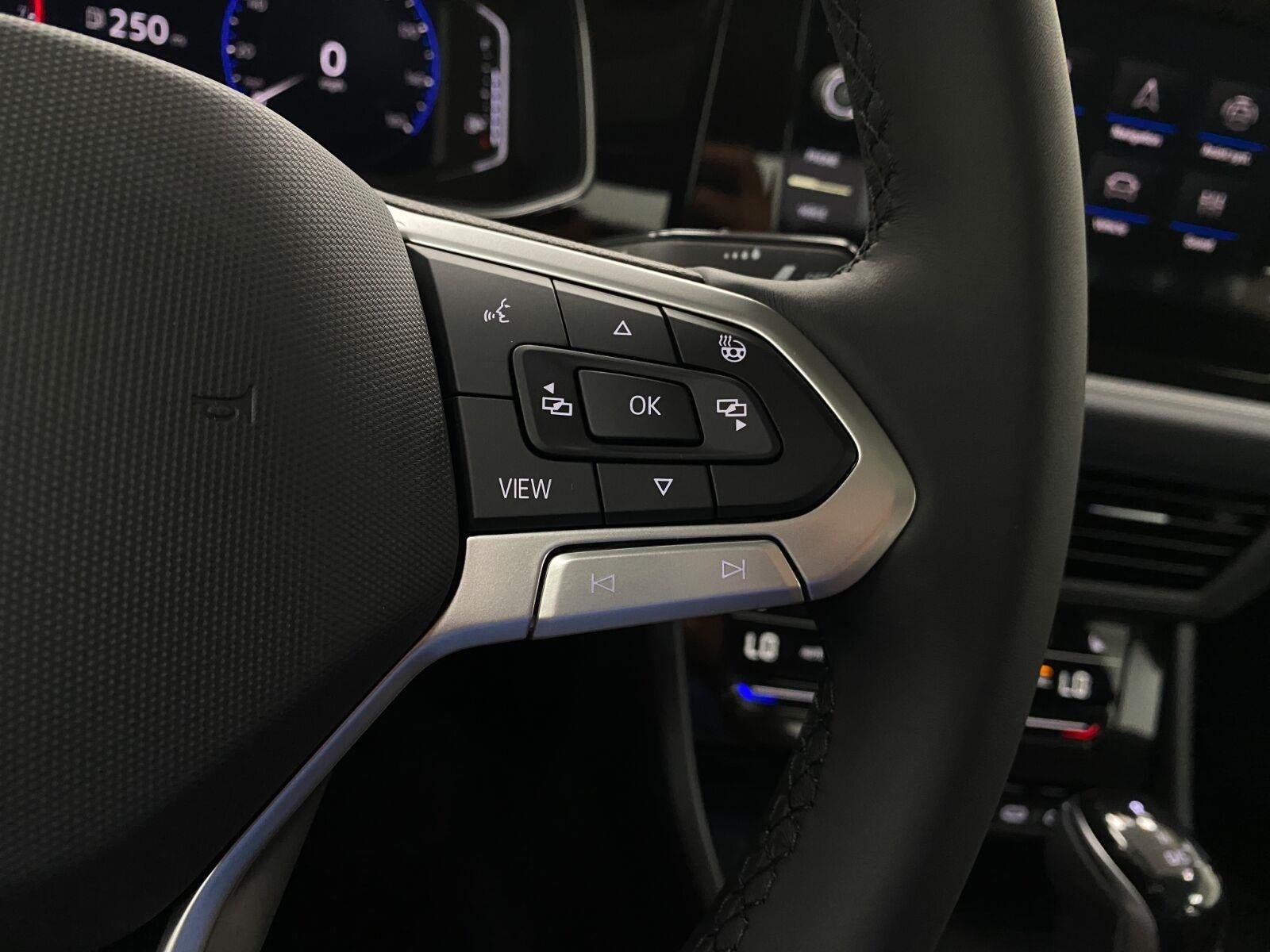 2026 Volkswagen Jetta SEL Auto