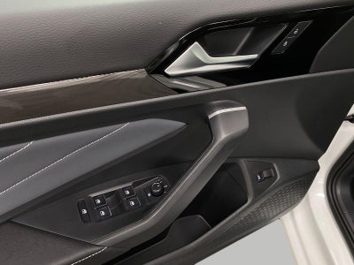 2026 Volkswagen Jetta SEL Auto