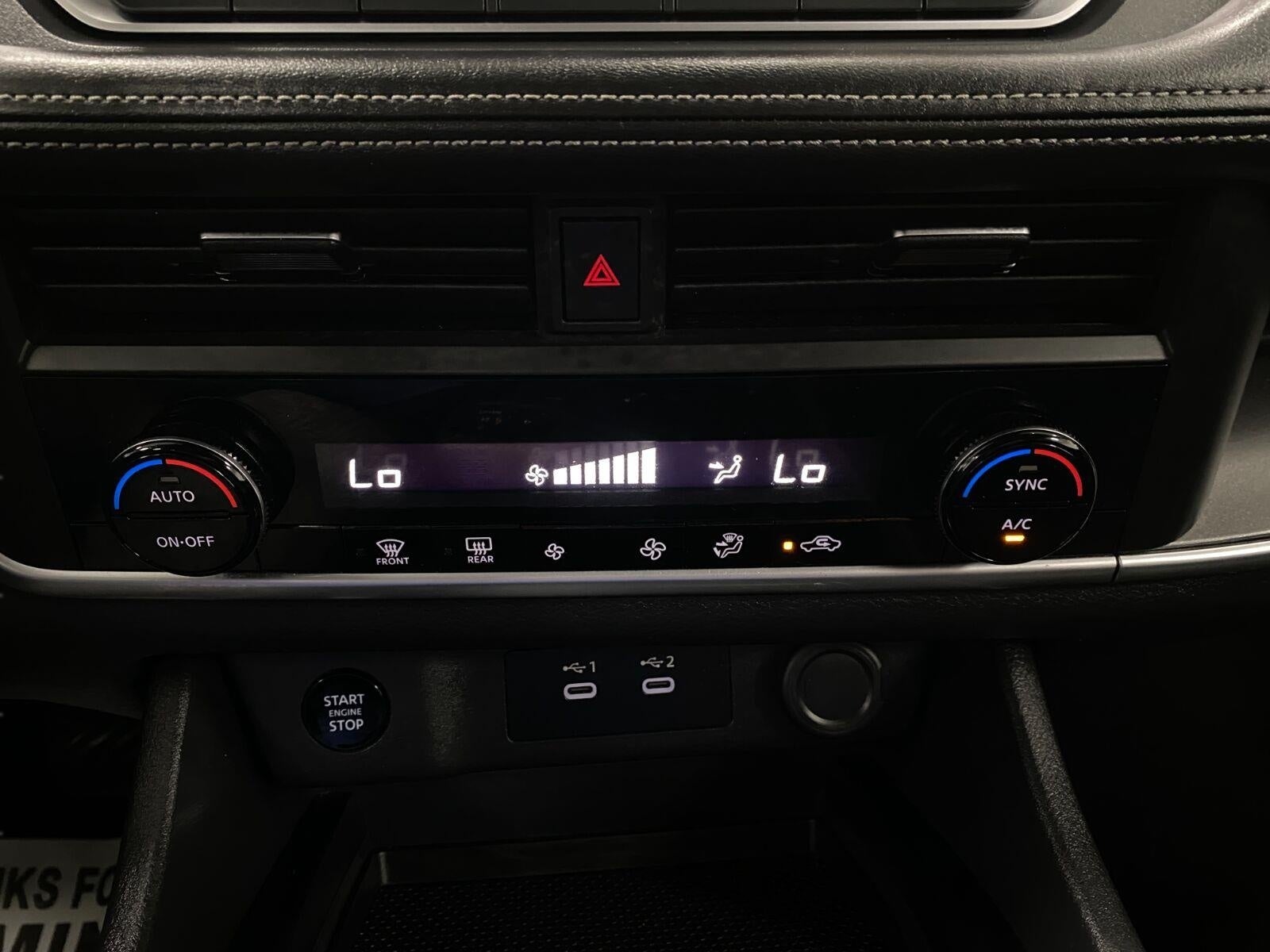 2025 Nissan Rogue AWD SV