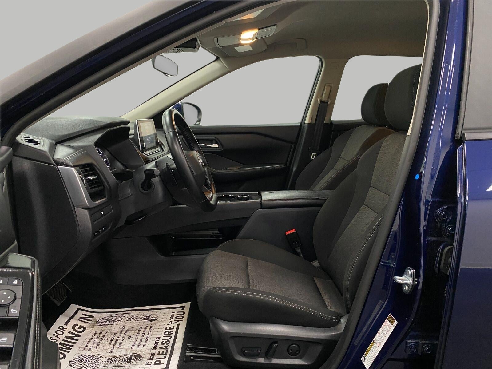 2025 Nissan Rogue AWD SV