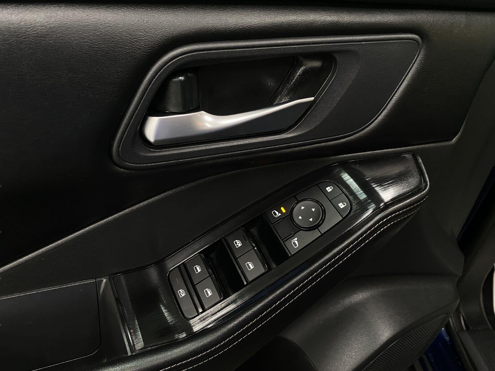 2025 Nissan Rogue AWD SV