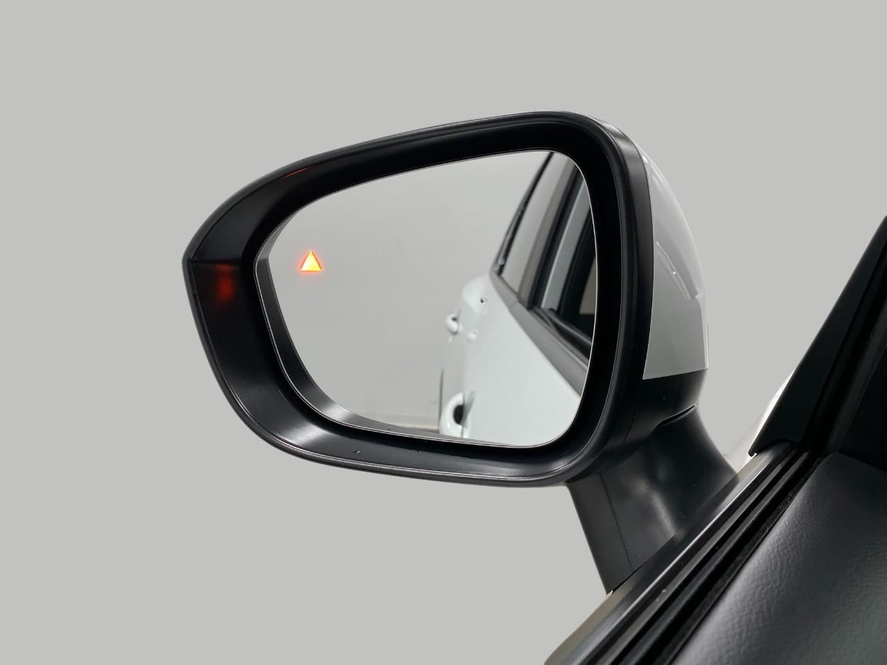 2025 Nissan Rogue AWD SV