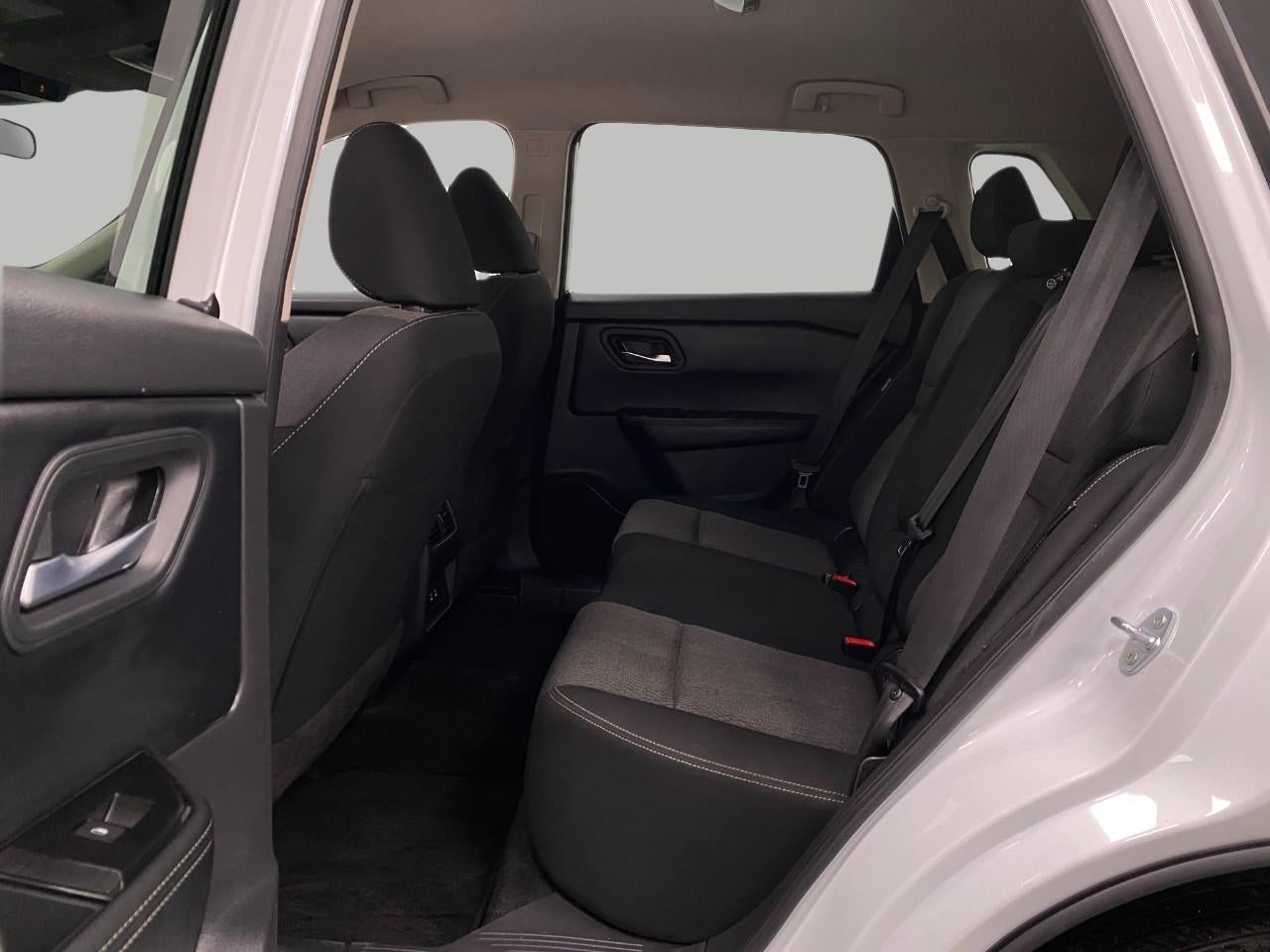 2025 Nissan Rogue AWD SV