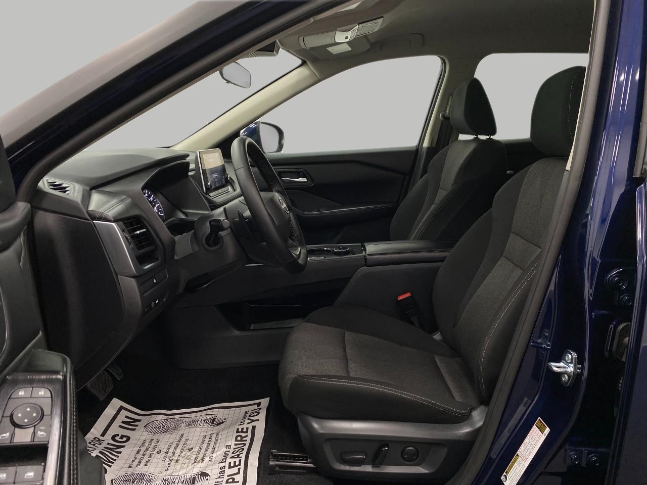 2025 Nissan Rogue AWD SV