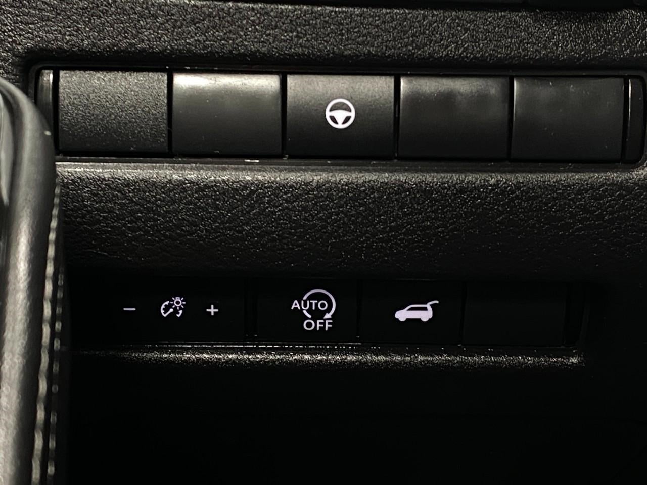 2025 Nissan Rogue AWD SV