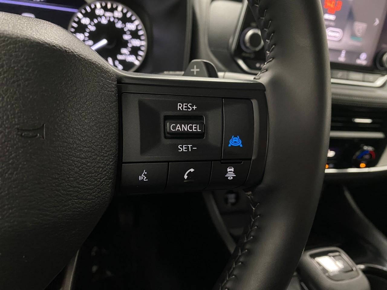 2025 Nissan Rogue AWD SV