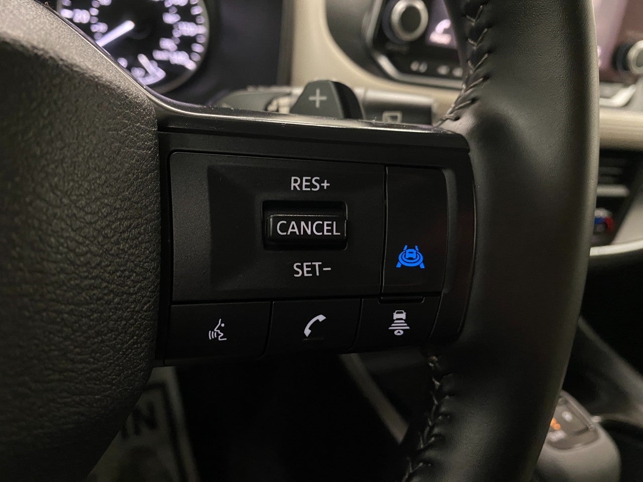 2025 Nissan Rogue AWD SV