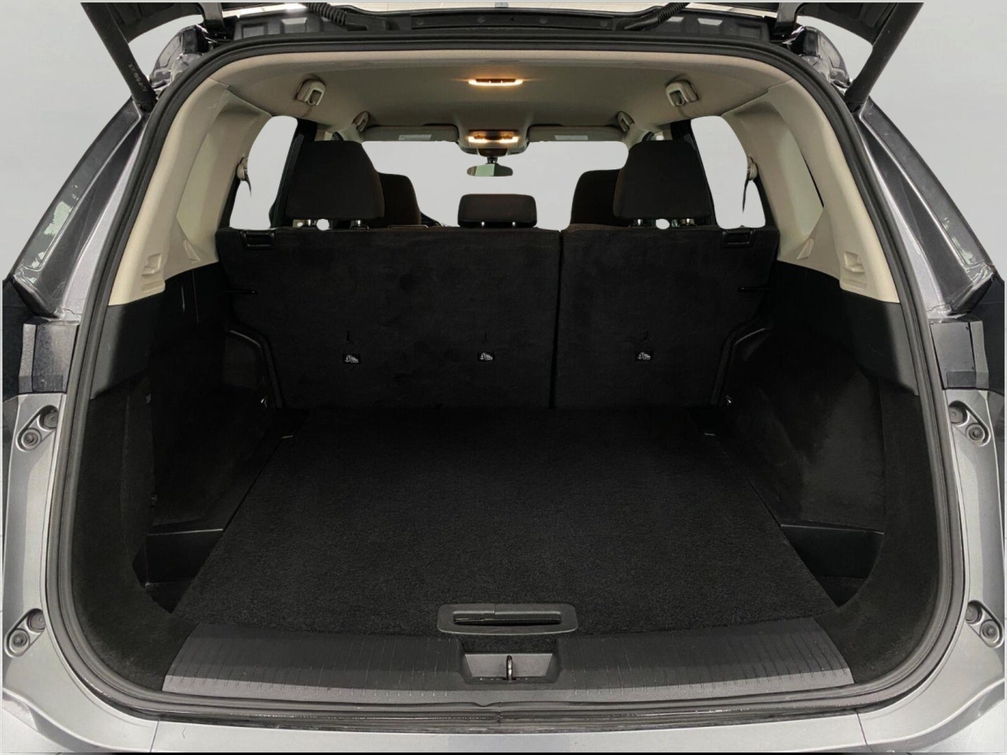 2025 Nissan Rogue AWD SV