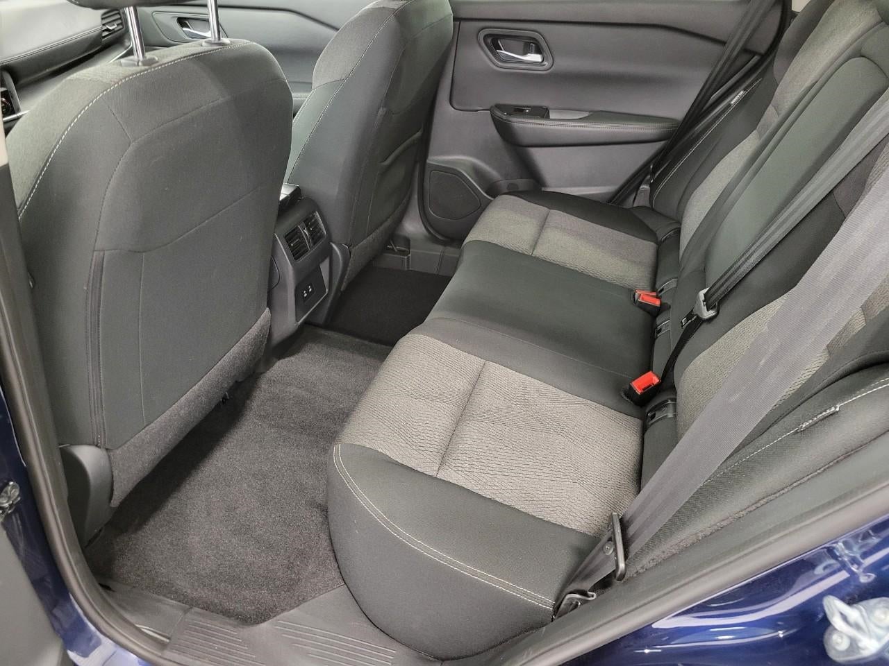 2025 Nissan Rogue AWD SV