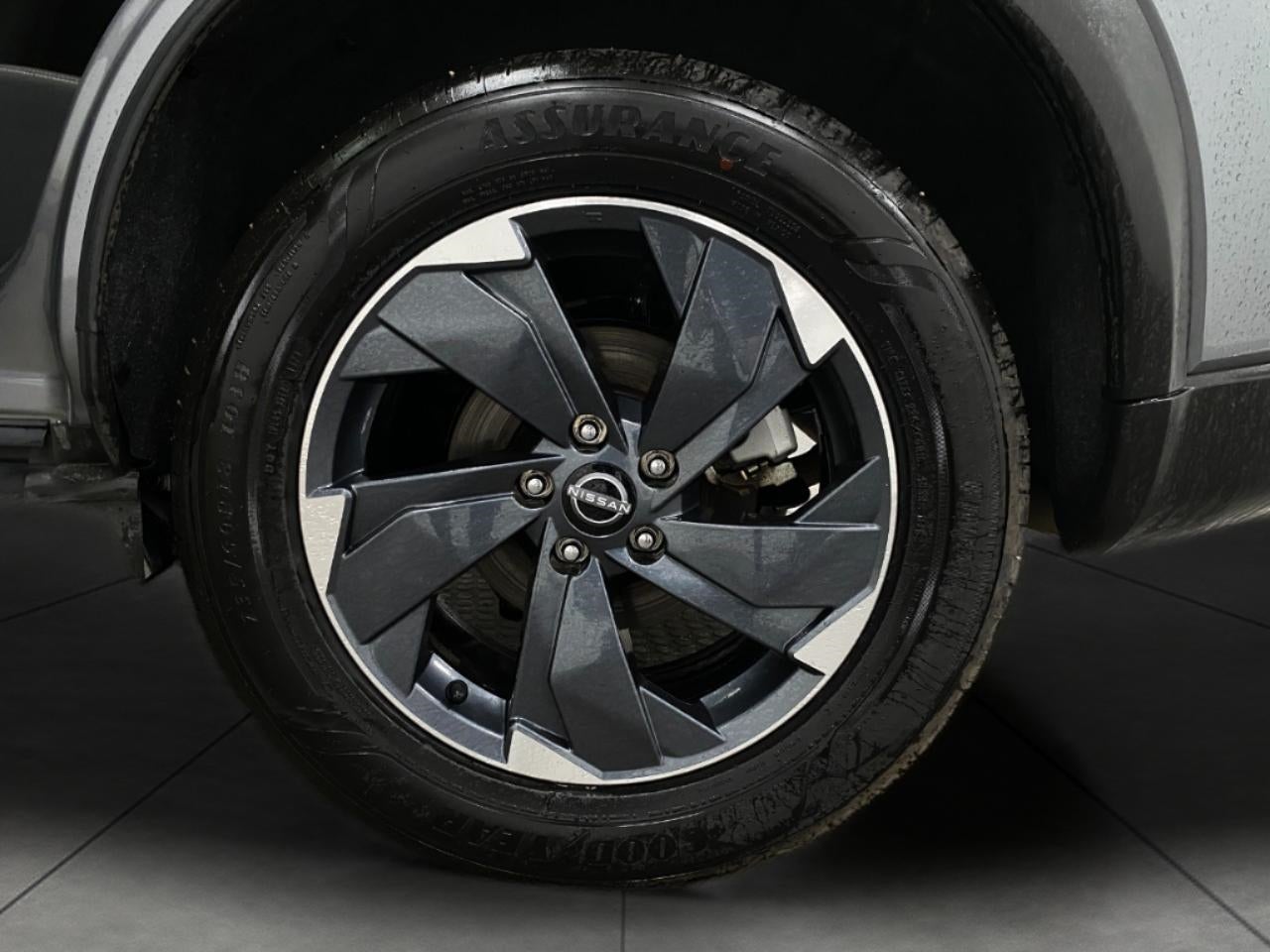 2025 Nissan Rogue AWD SV