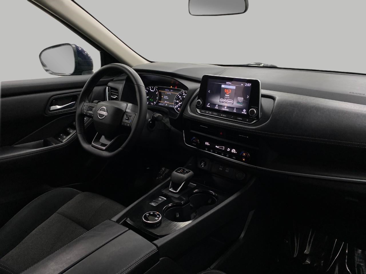 2025 Nissan Rogue AWD SV