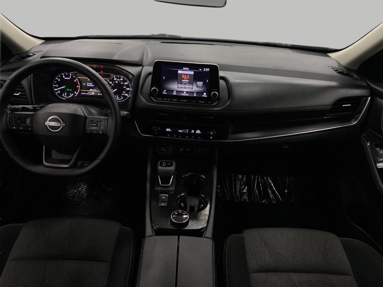 2025 Nissan Rogue AWD SV