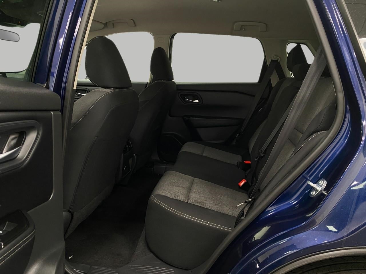 2025 Nissan Rogue AWD SV