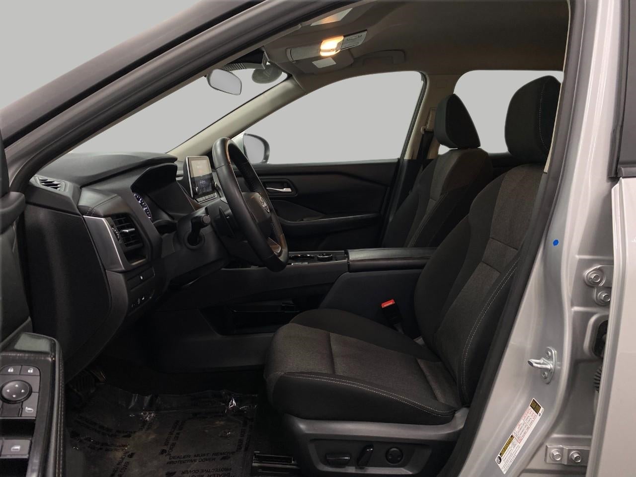 2025 Nissan Rogue AWD SV