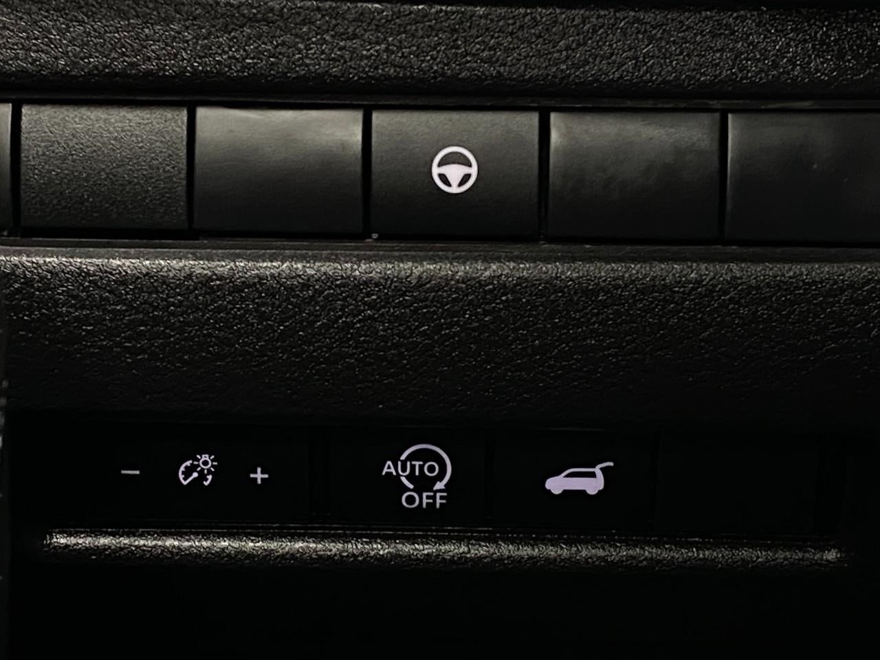 2025 Nissan Rogue AWD SV