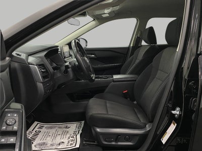 2025 Nissan Rogue AWD SV