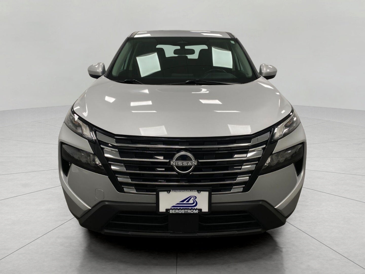 2025 Nissan Rogue AWD SV