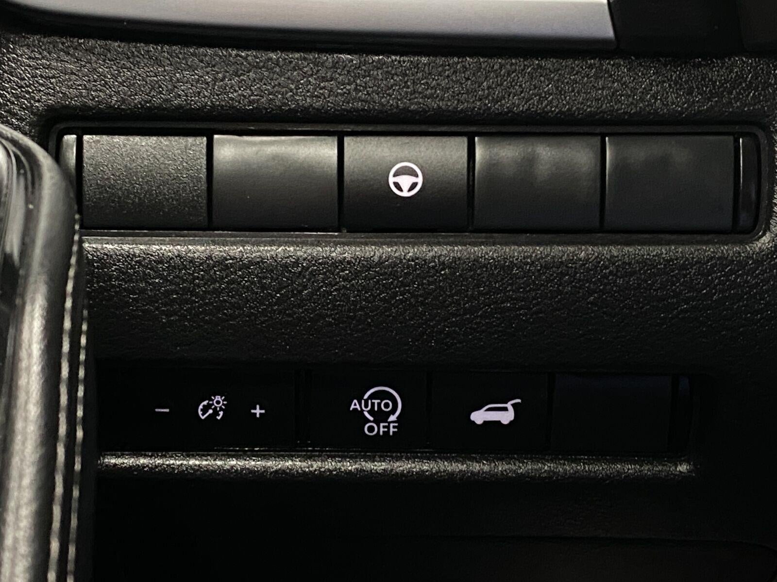2025 Nissan Rogue AWD SV