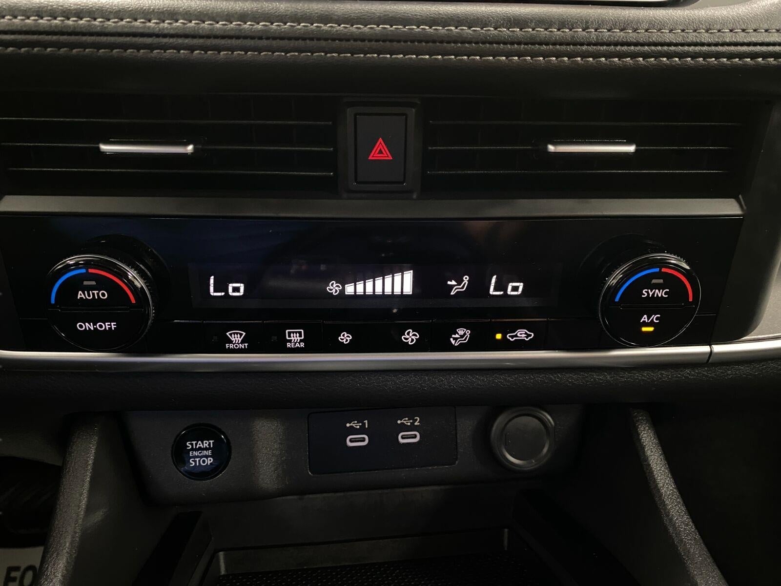 2025 Nissan Rogue AWD SV